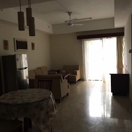 ג'והור בהרו Apartment In Pulai Johor מראה חיצוני תמונה